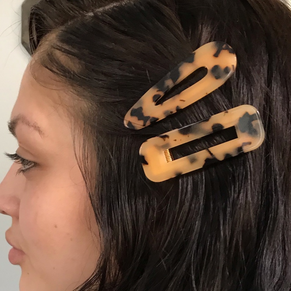Light tortoise pattern hair clips - Picture 2 of 5